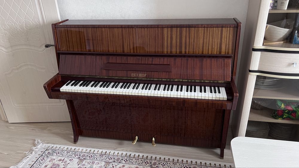 Продам пианино Petrof, в отличном состоянии