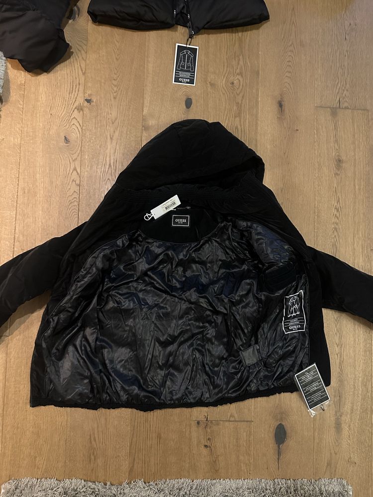 Зимно яке guess