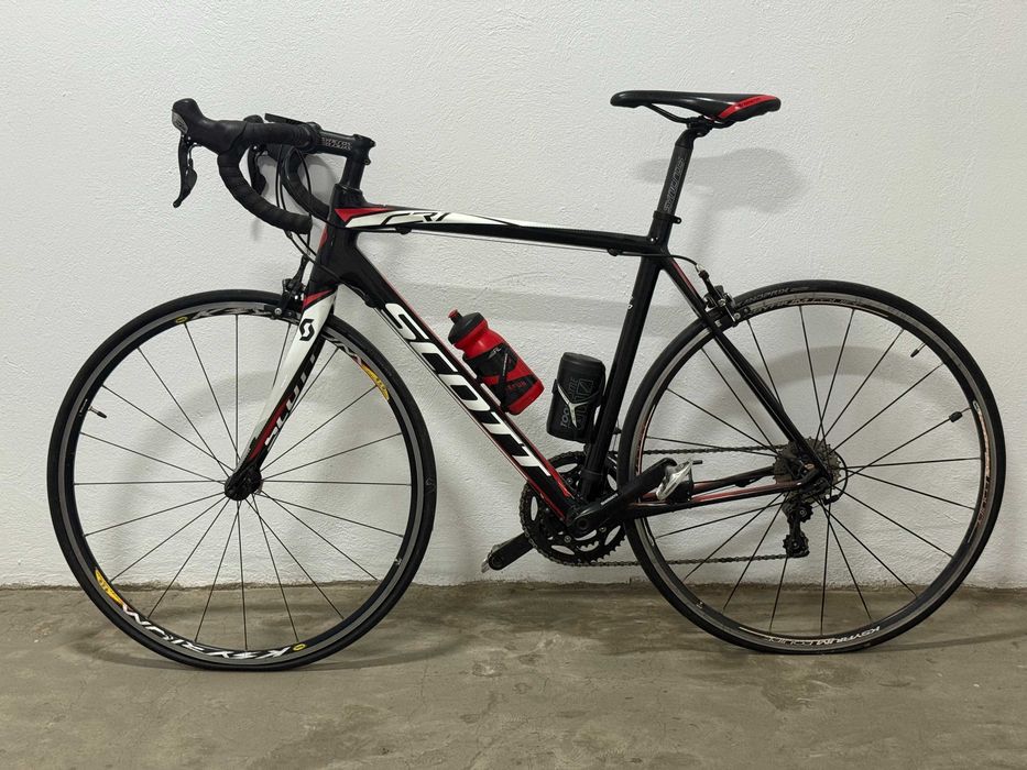 Cursiera Scott CR1 Carbon - Shimano 105 - Mavic Ksyrium - 7.5 Kg