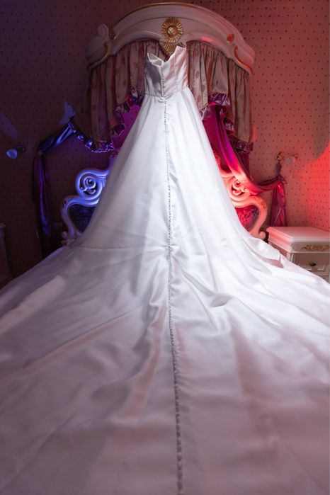 Булчинска рокля Atelier Ivoire