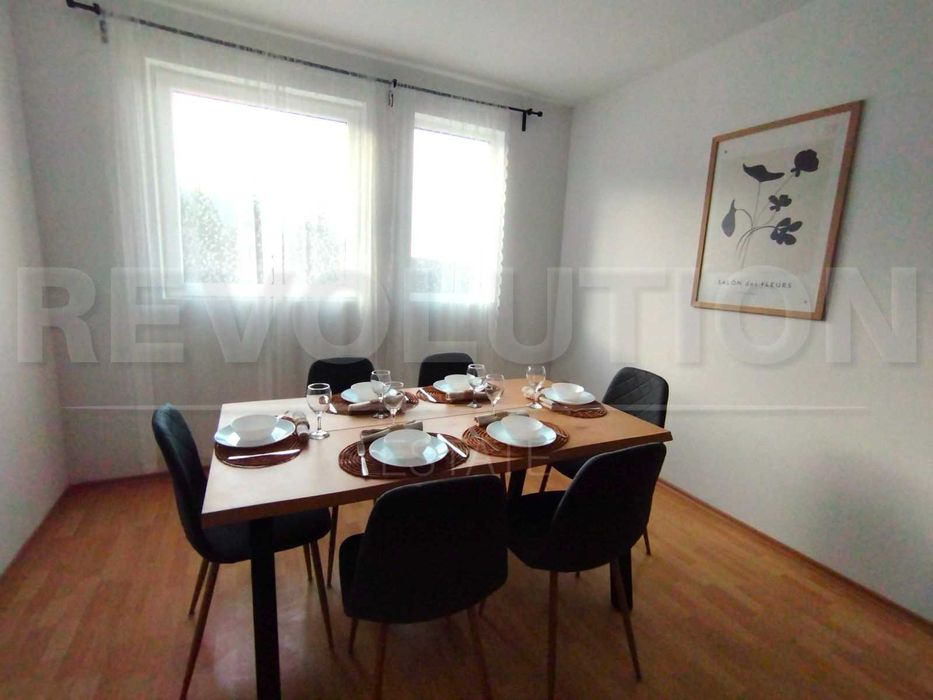 Продава се Тристаен апартамент в Банско - 74 кв.м за 946 €/кв.м - Снимка #2