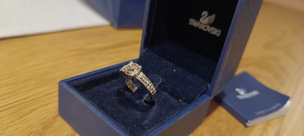 Пръстен Swarovski