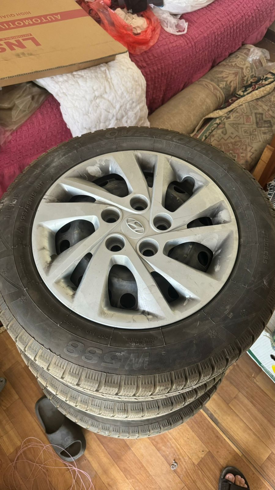 Продам зимние автошины с дисками