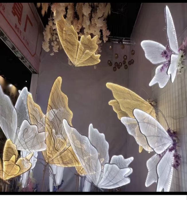 Бабочка светящаяся для елки и декора