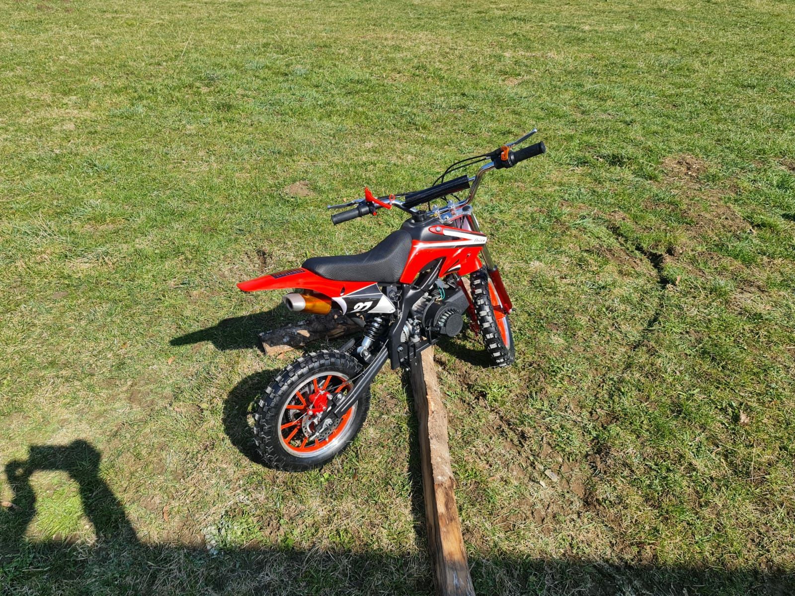 Enduro cross pe benzina in 2 Timpi cu roti de 10 Inch pentru copii