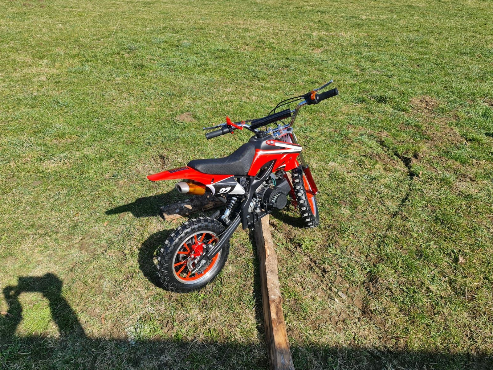 Enduro cross pe benzina in 2 Timpi cu roti de 10 Inch pentru copii