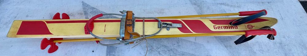 Винтидж Германски ски Germina от GDR