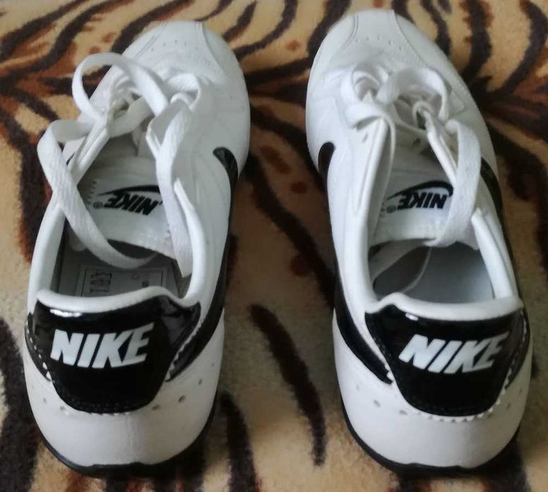 NIKE/НАЙК-Оригинални Бели Маратонки-Обувки от Здрава Естествена Кожа !