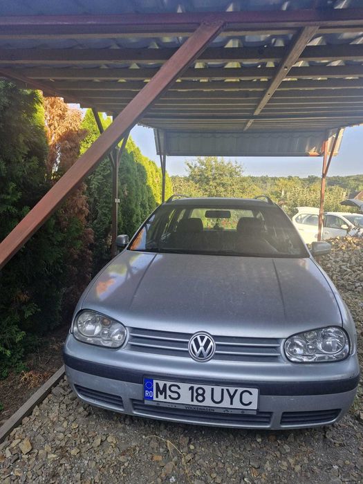 Vand Golf 4, anul 2002