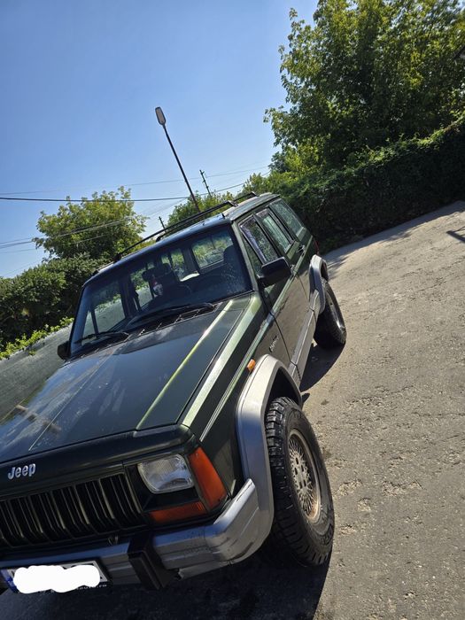 Jeep Cherokee XJ 2.5