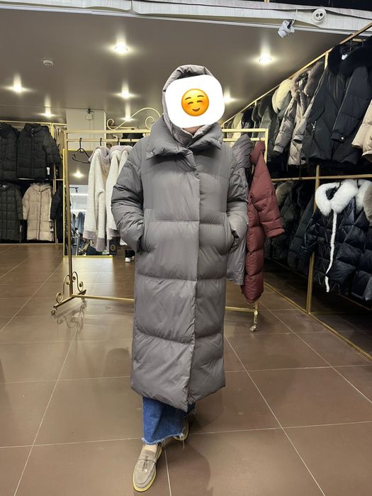 Продам пуховик зимний от Lora Duvetti