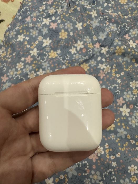 Наушники Apple AirPods 2nd generation белый