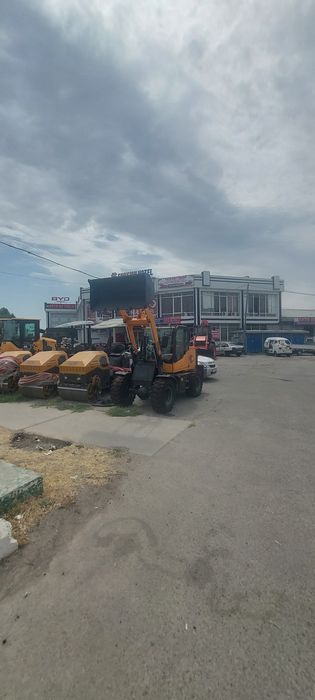 Фррнталный Погрузчик мини производства 0.6 куб