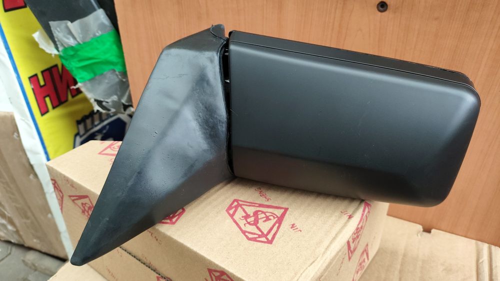 Мерс боковое зеркало 124,190,202