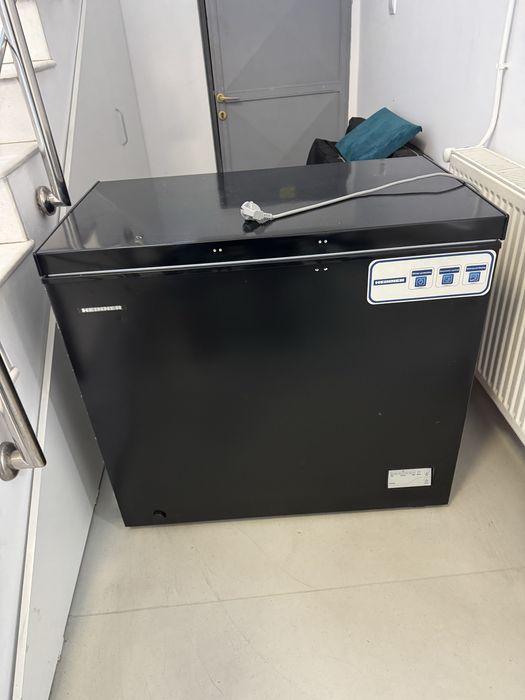 Lada frigorifică Heinner 200l