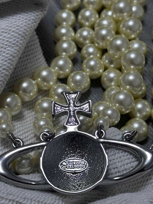 Vivienne Westwood Bas Relief Three Row Colier