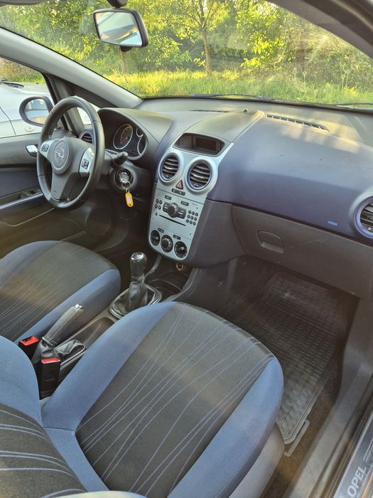 Opel Corsa D /1.4 Benzina/ Euro 5 /Clima