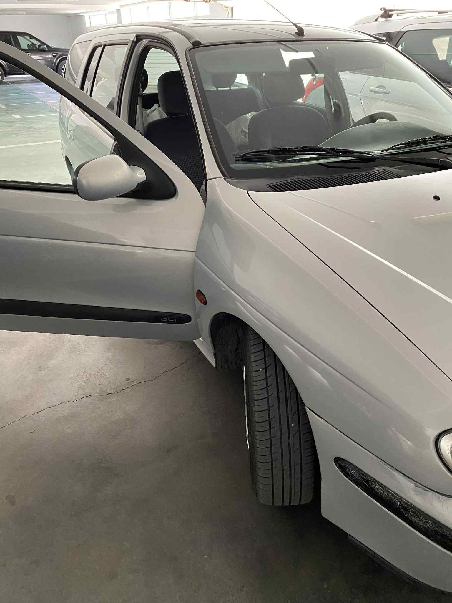 Автомобил Renault Megan