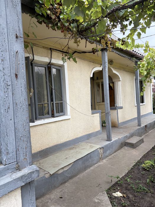 Vand casa strada Bucegi Bacau oras