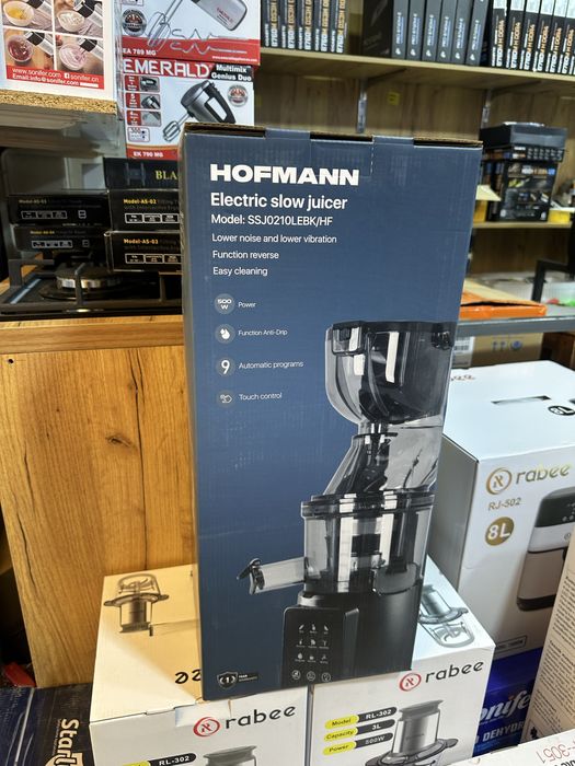 Шнековая соковыжималка: SSJ0210LEBK/HF