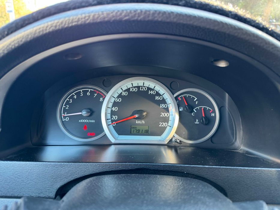 Chevrolet Lacetti 2012 1.8 MT