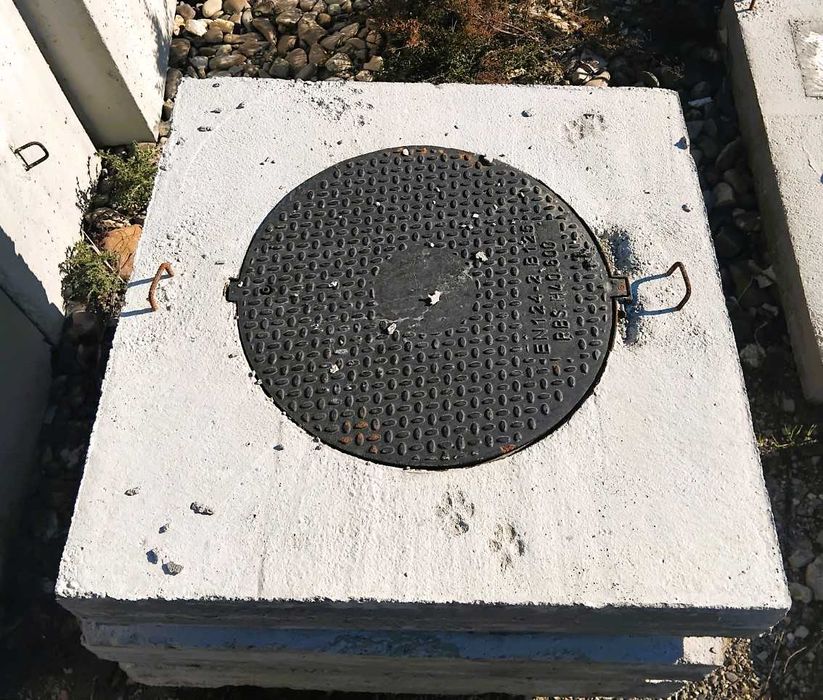 Capace camin diferite marimi cu rama de fonta de 12.5 -25 si 40 Tone