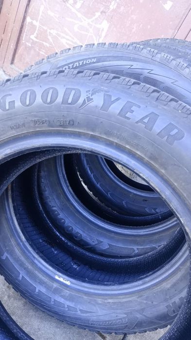 4 бр. Зимни гуми 205/60/16 Goodyear UltraGroup 9 - 6 мм грайфер