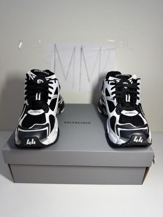 Adidasi Balenciaga Runner low-top sneakers black and white