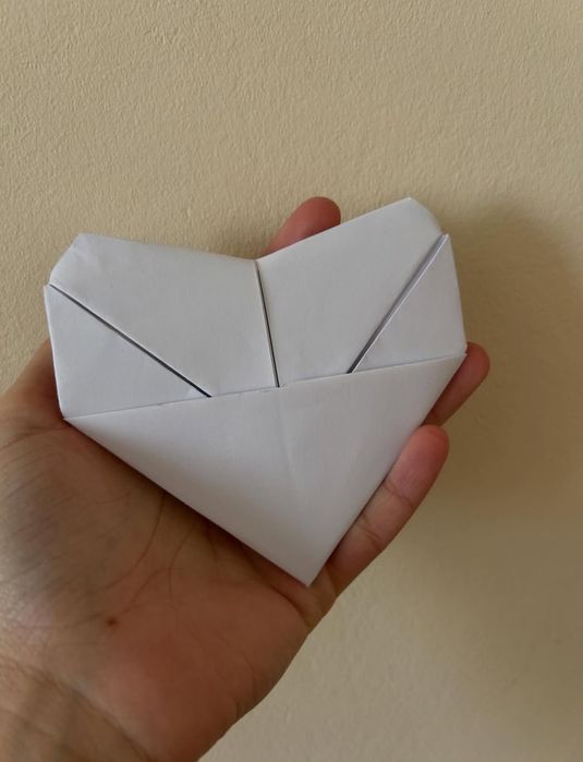 Ръчна изработка на писма и сърчица с послания