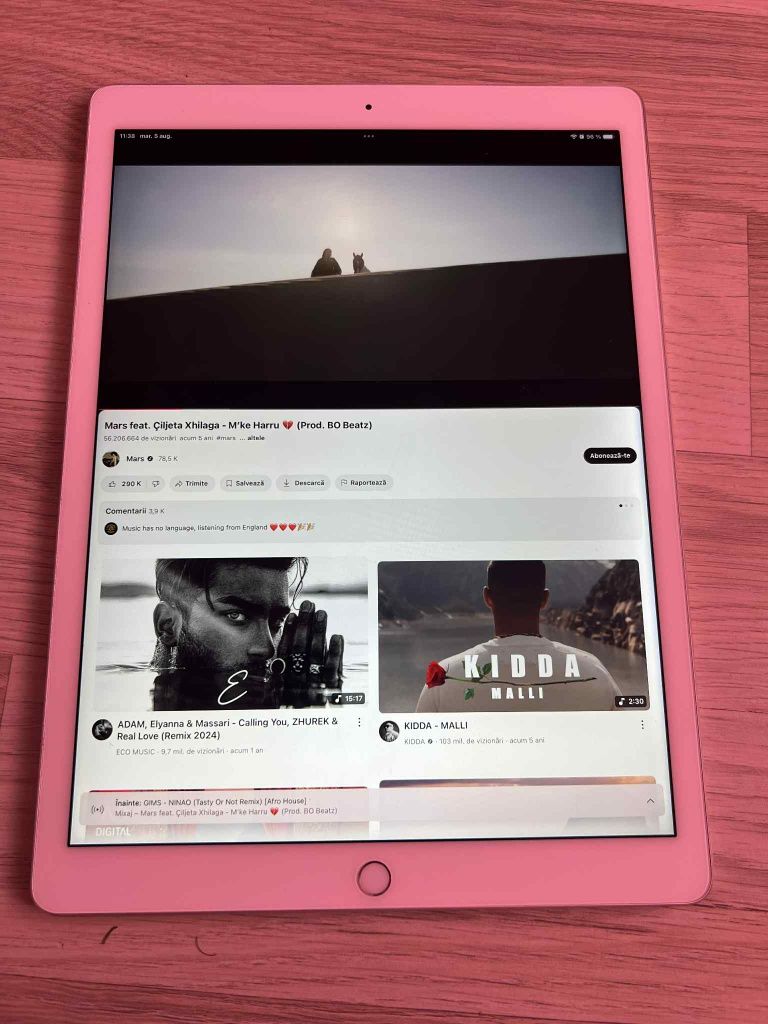 iPad Pro 12.9" 128GB (Wi-Fi) – ecran mare, stare foarte bună