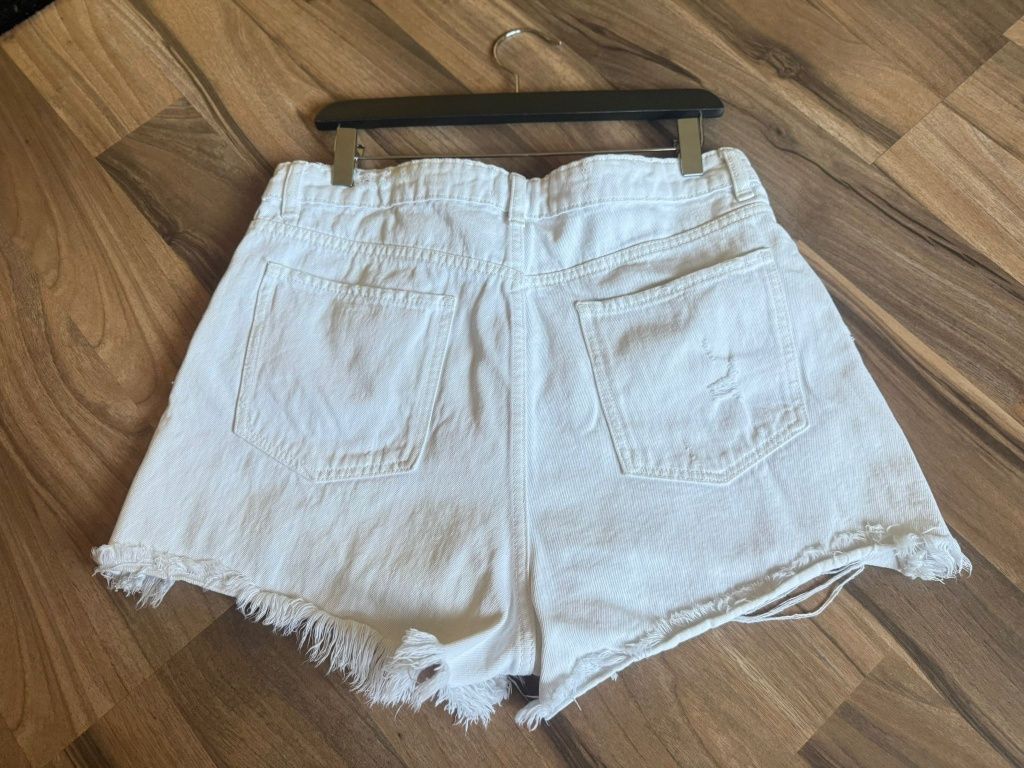 Бели дънкови къси панталони ZARA