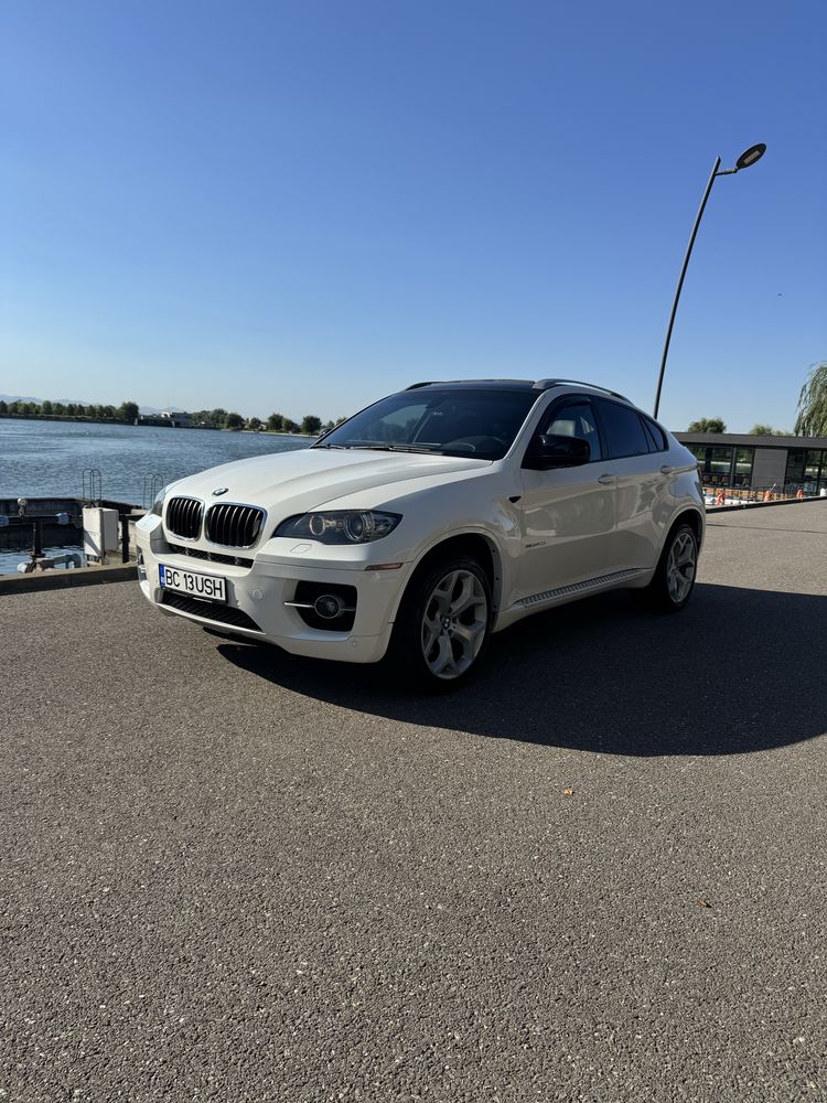 BMW X 6.