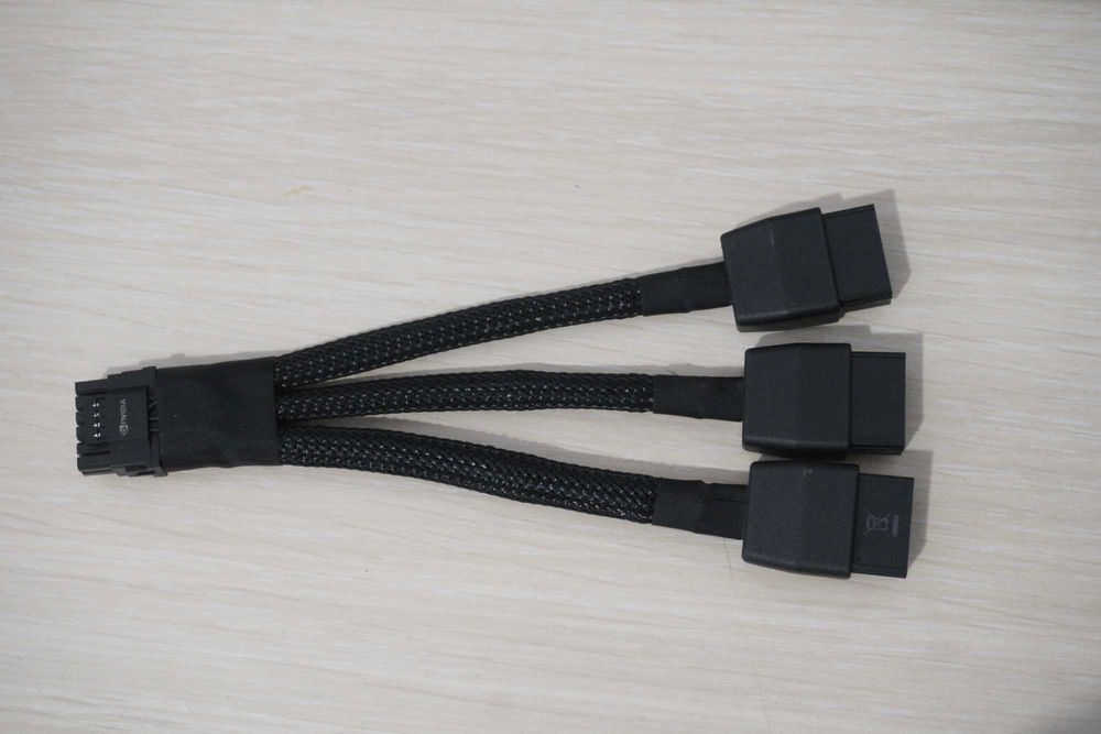 3х 8pin PCIe to 16pin Nvidia power cable adapter - 12VHPWR / вкл ДДС