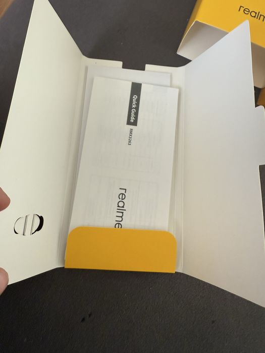 Realme C21-y nou nout