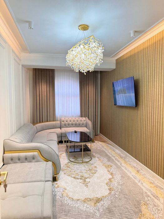 Продается 3 ком. Квартира по ул. Рудаки ор. Бриллиант сити