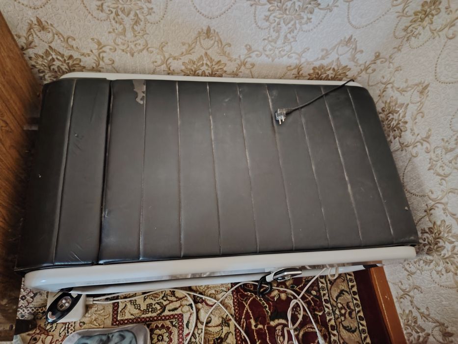 Csragem umurtqa bel massajori ham massaj qiladi ham qizdirad b/u