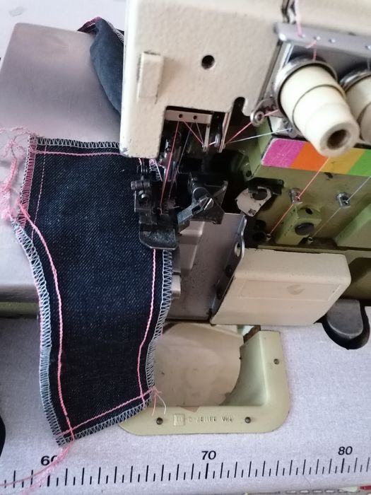 Masina electrică de cusut