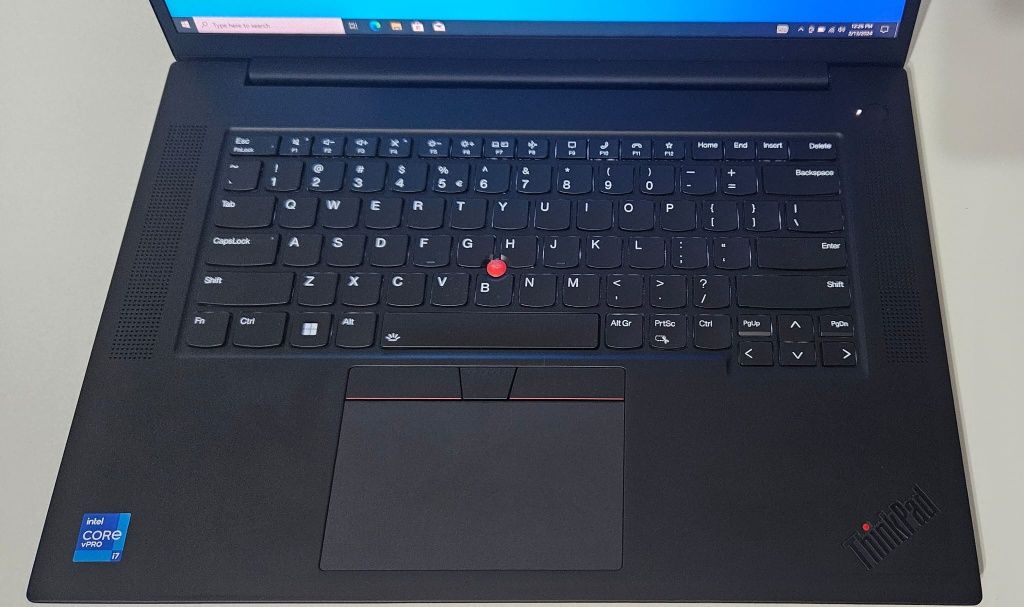 Lenovo ThinkPad P1 Gen4 - i7 11850H vPRO 2.5 GHz - 32 GbRam