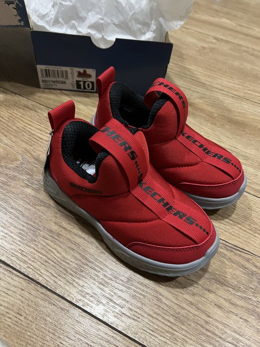 Skechers  осенная обувь детская новая