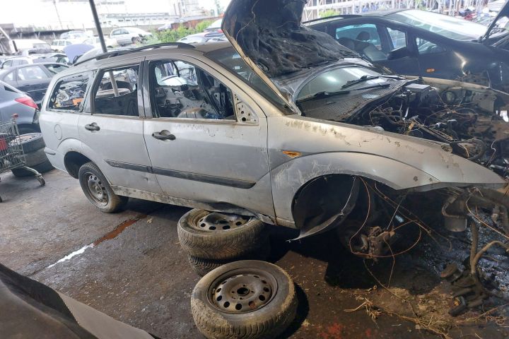 Far dreapta Ford Focus prima generatie