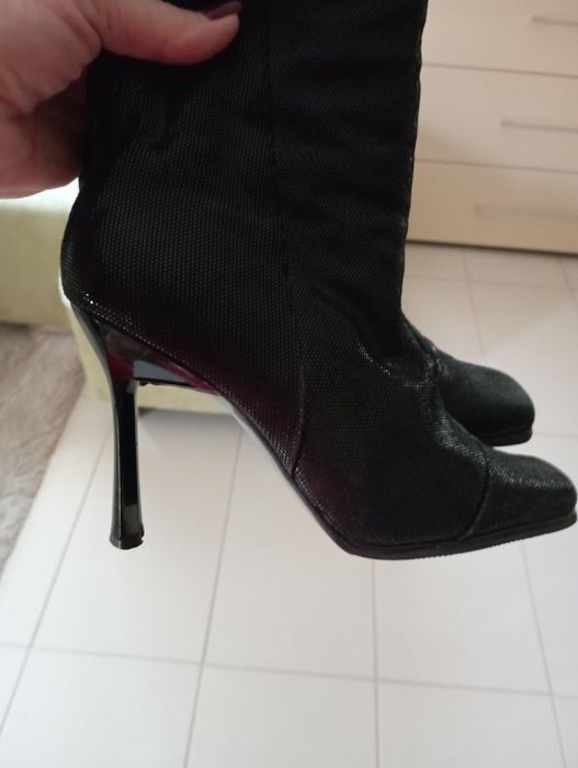 Cizme elegante de piele