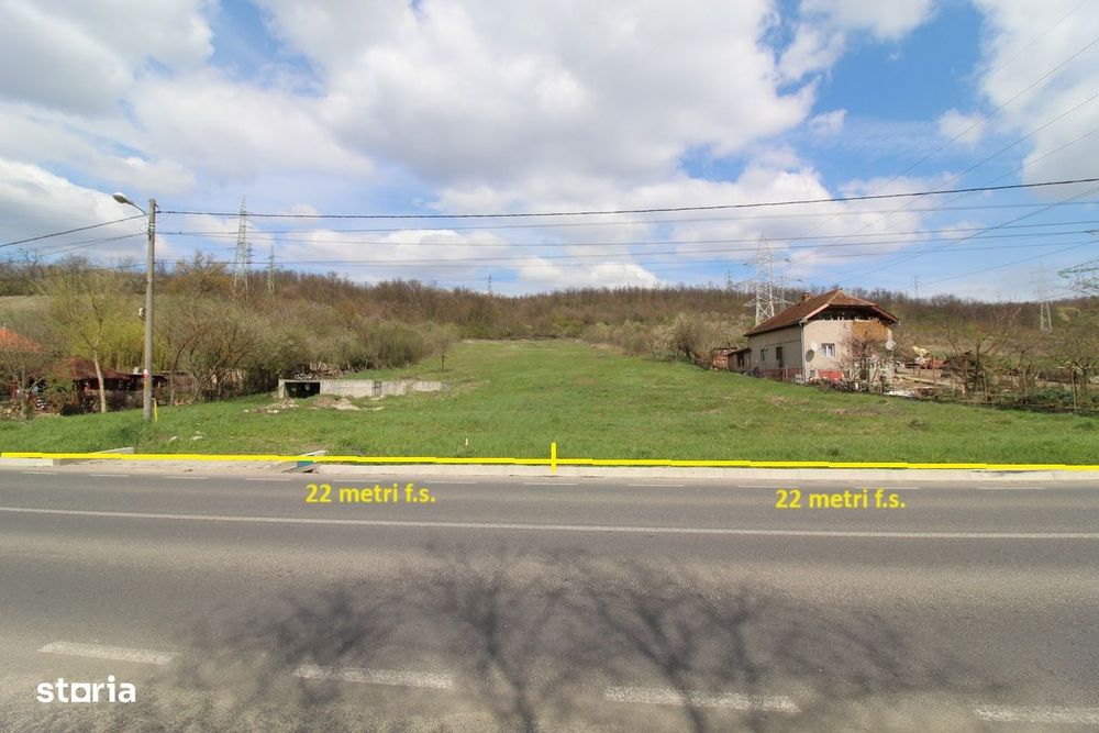 Vând 2 parcele teren intravilan 3728mp în Hunedoara-Hășdat, f.s. 22m