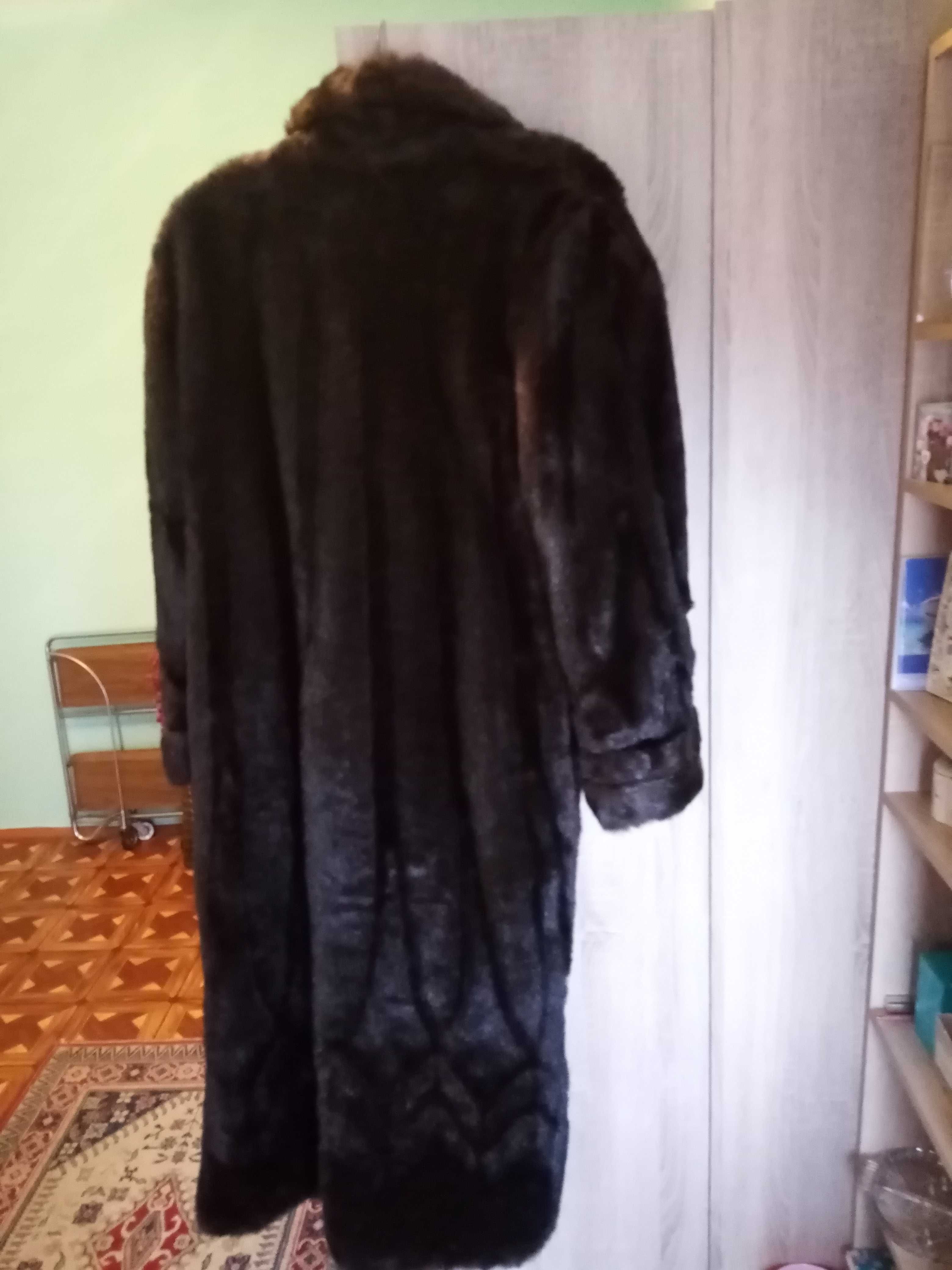 Дамско кожено дълго палто