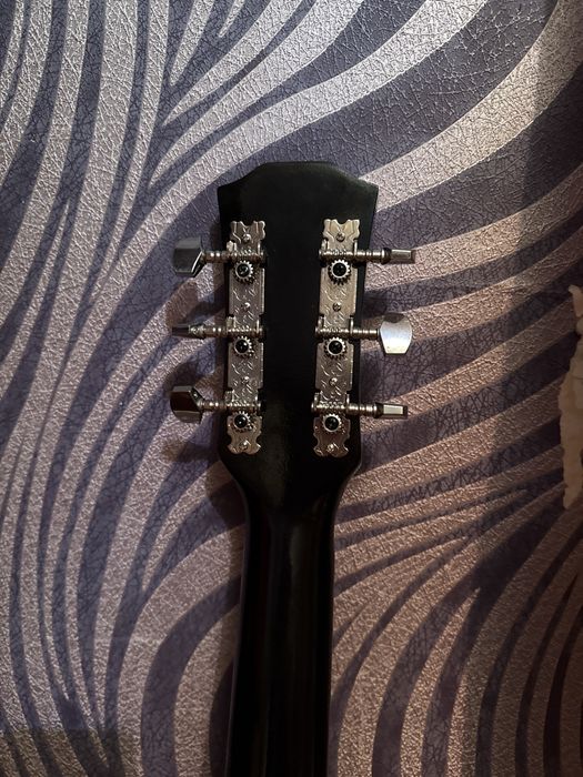 Гитара аккустический использован 9 мес.