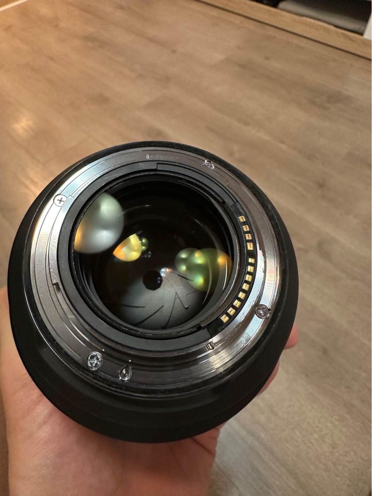 Canon RF 85mm 1.2 DS