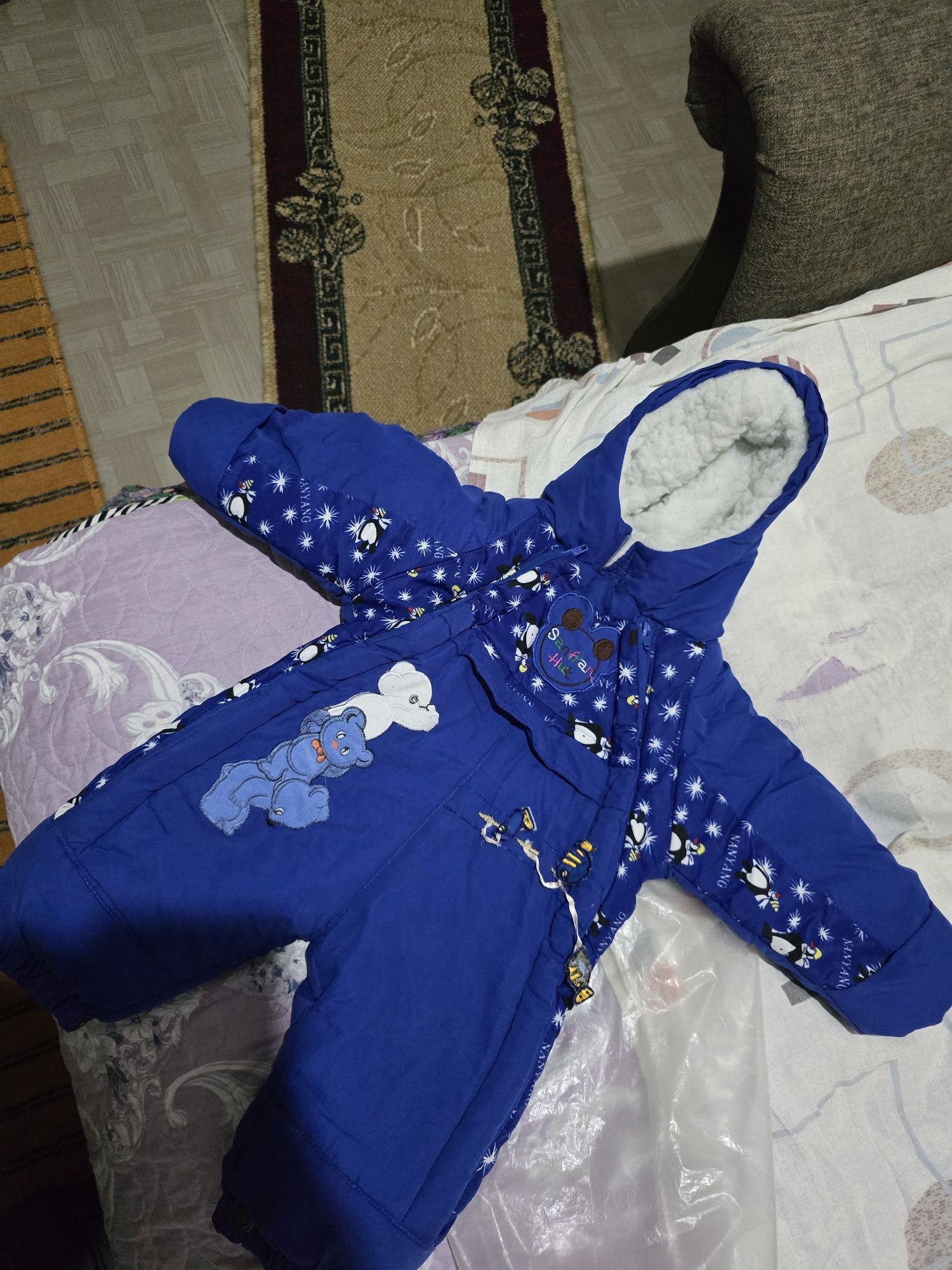 Детский зимний комбинезон
