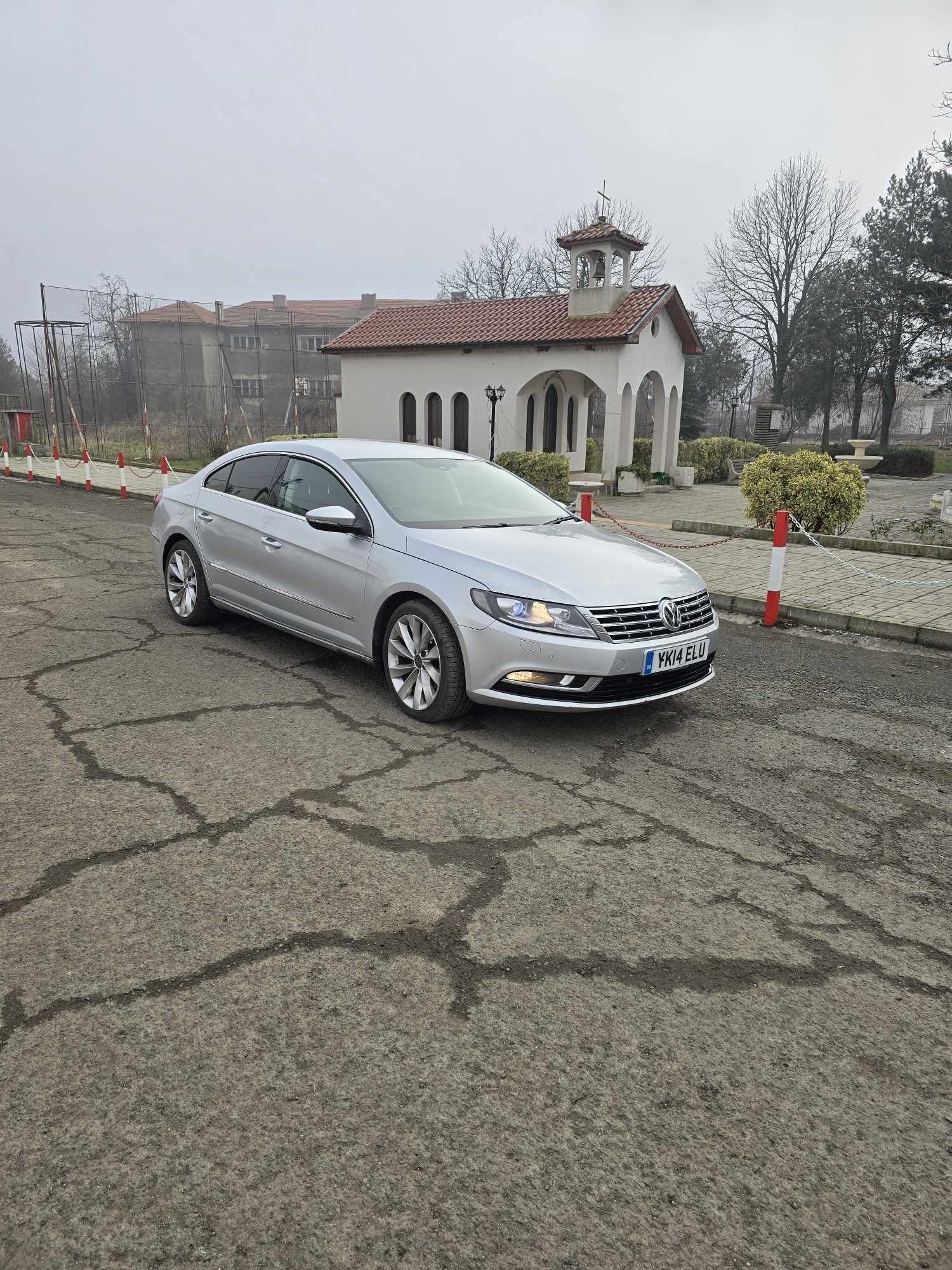 VW CC 2014,2.0 DIESEL с десен волан