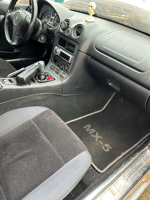 Dezmembrez mazda mx5 nb miata detali in anunt