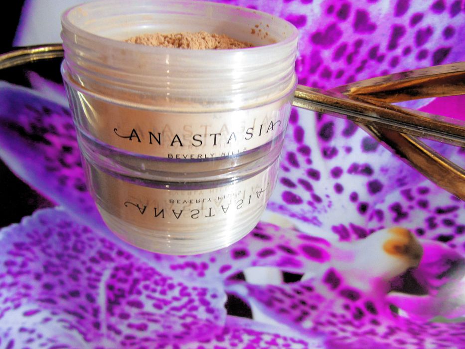 Anastasia Beverly Hills - Маркова Фиксираща пудра