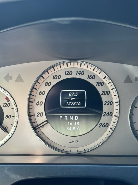 Mercedes benz w204 c300 4matic